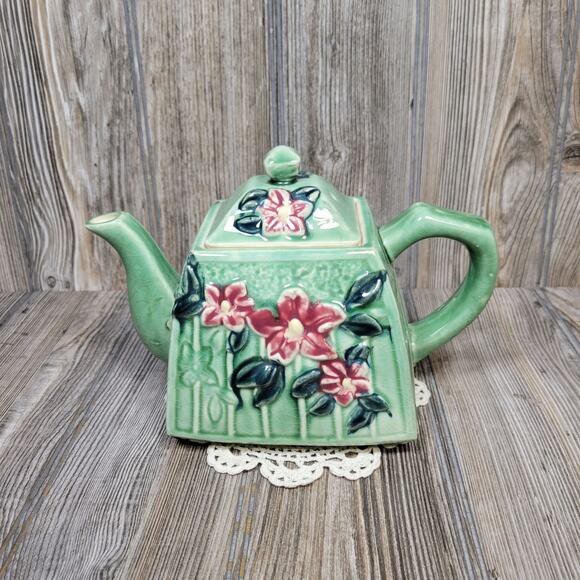 Cottagecore Square Green w Floral Majolica Teapot, Made in Japan - Picture 1 of 7